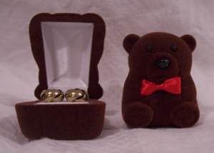 Bear - ring/earring case